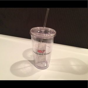 New Vineyard Vines Plastic Cup w/Straw 16 oz